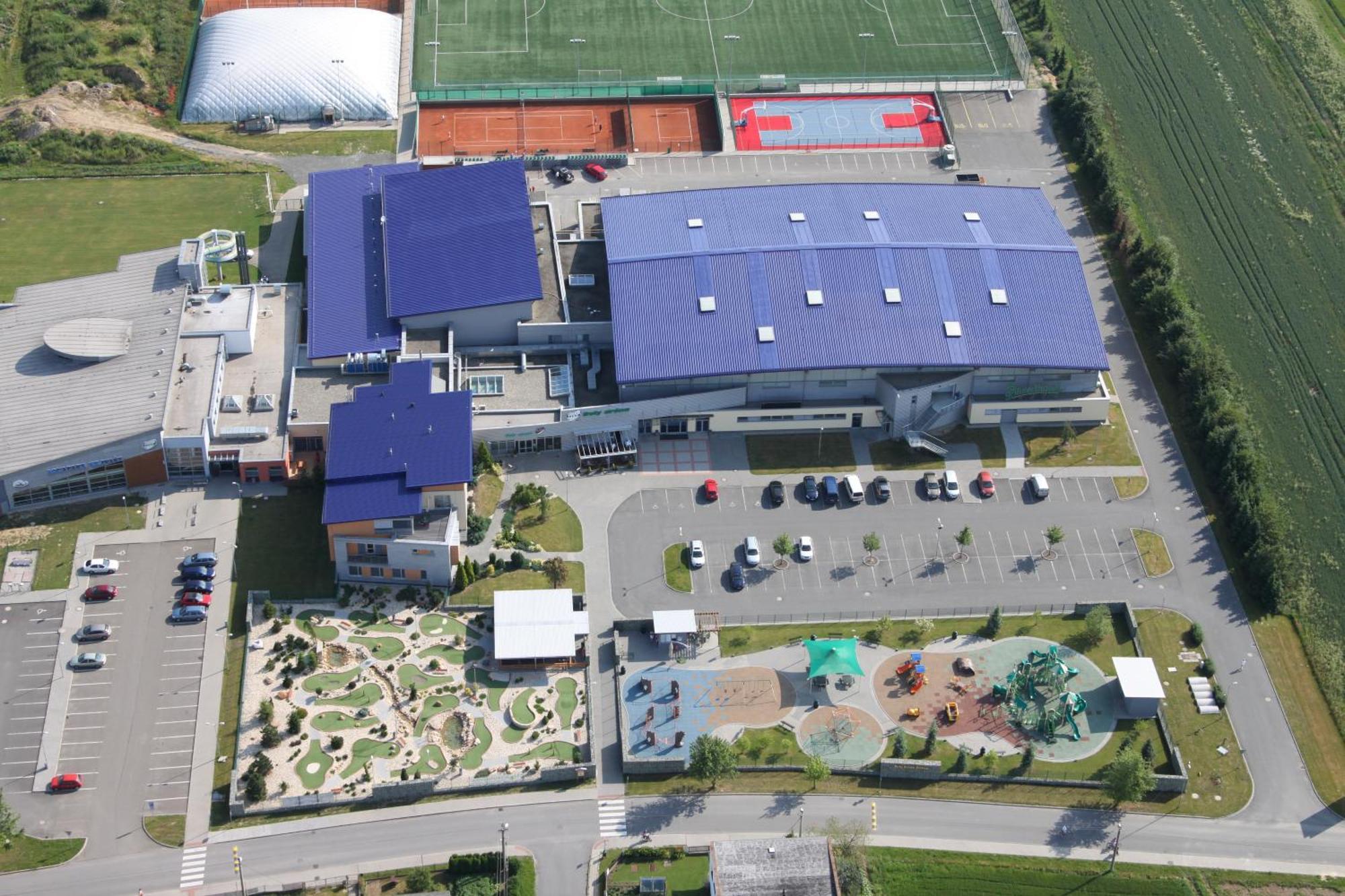 Buly Arena Hotel Kravaře Екстериор снимка