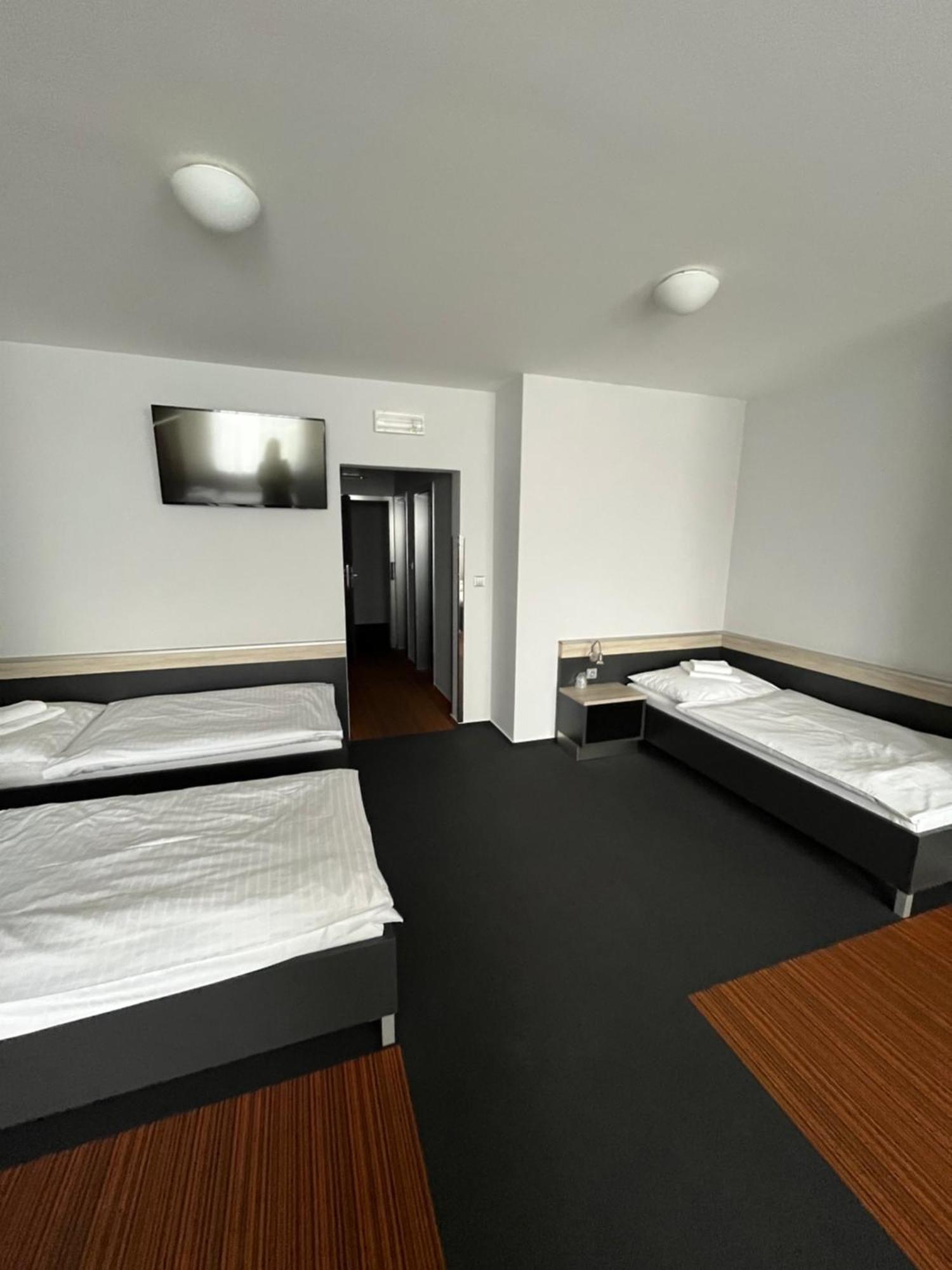 Buly Arena Hotel Kravaře Екстериор снимка